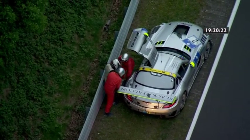 Illustration for article titled Black Falcon AMG N24 Driver Loses A Wheel, The Race, His Mind